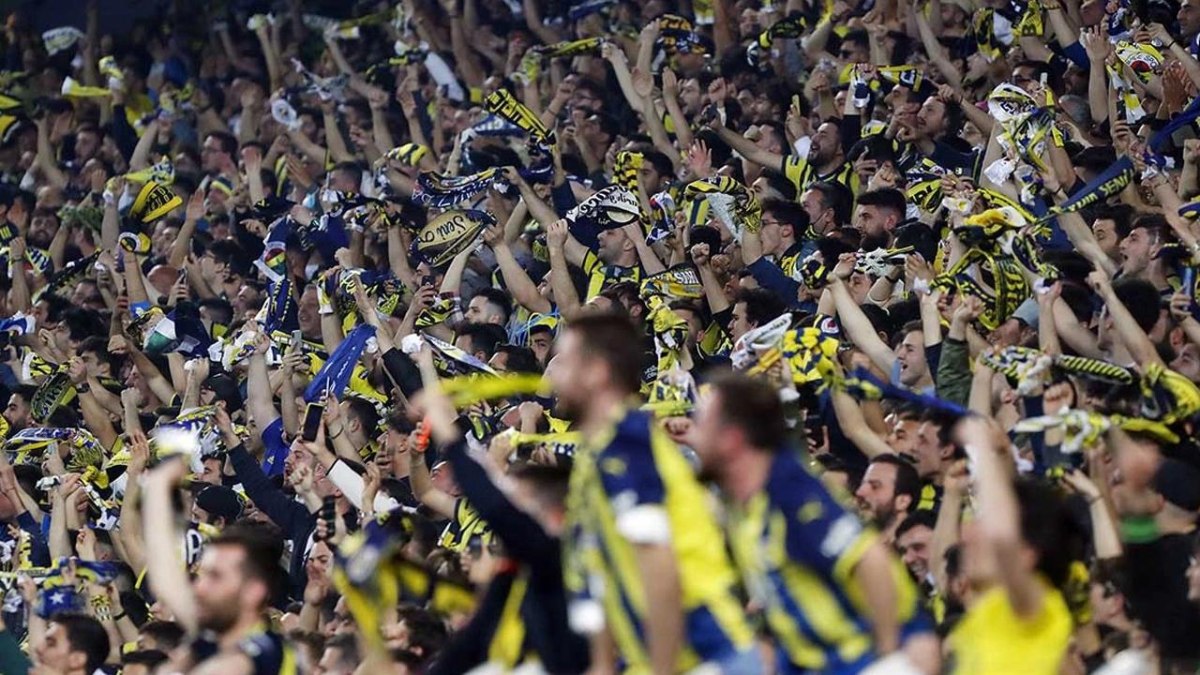 Trabzonspor – Fenerbahçe maçına konuk takım taraftarı alınmayacak