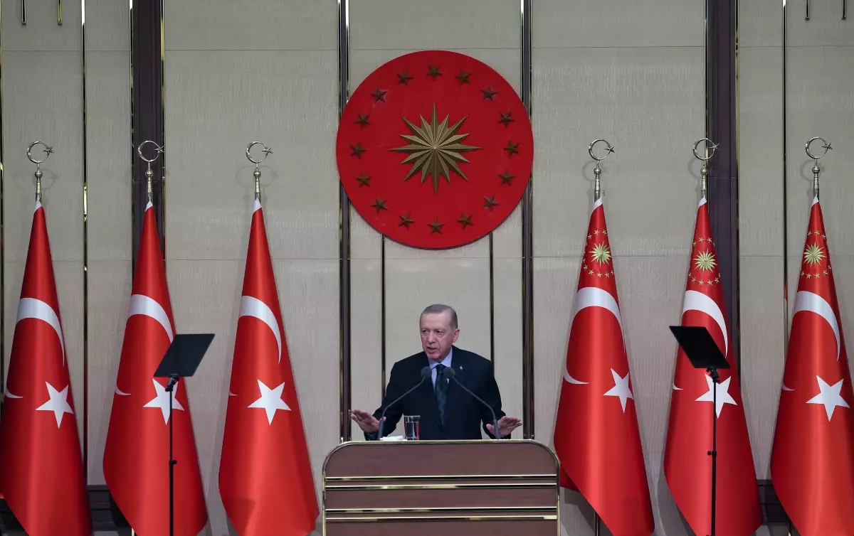 Cumhurbaşkanı Erdoğan: Siyasetçi ya göründüğü gibi olacak ya da olduğu gibi görünecek