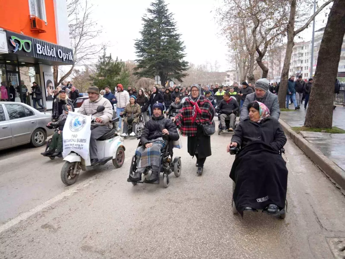 Kastamonu’da Engel Farkındalığı Yürüyüşü