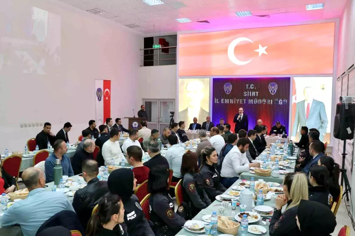 Vali Kızılkaya, İftar Programına Katıldı